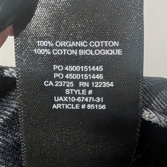 (Flaws) Aritzia Denim Forum | The '90s Joni Hi-rise Loose Jean In Black Eyeliner - Picture 15 of 15